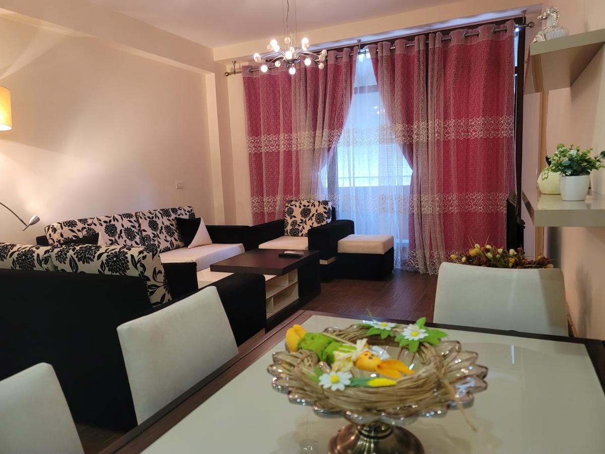 Spacious And Cozy Apartment Tirana Exterior photo